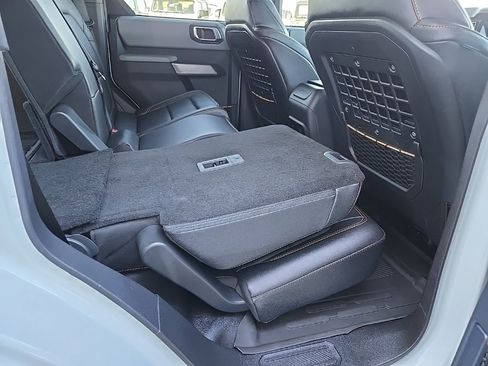 Used 2023 Ford Bronco Badlands w/ Sasquatch Package image 91