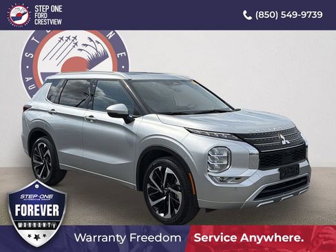 Used 2024 Mitsubishi Outlander SEL image 1