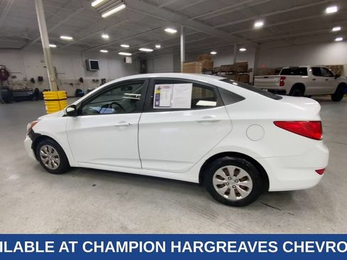 Used 2016 Hyundai Accent SE FWD image 7