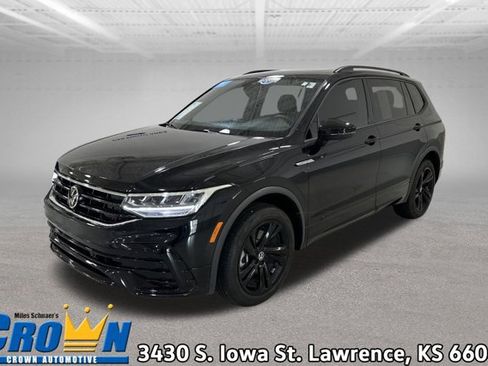 Certified 2024 Volkswagen Tiguan SE R-Line image 1
