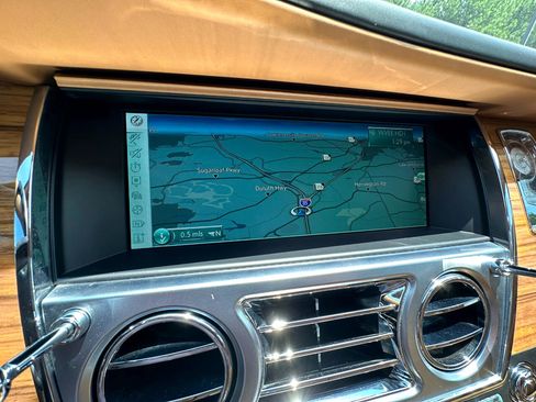 Used 2014 Rolls-Royce Ghost image 22