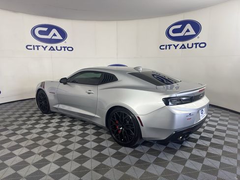 Used 2018 Chevrolet Camaro LT w/ Redline Edition RWD image 5