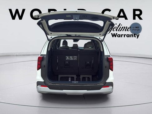 New 2026 Kia Carnival EX FWD image 18