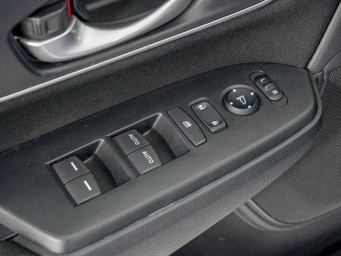 Used 2022 Honda CR-V EX image 18