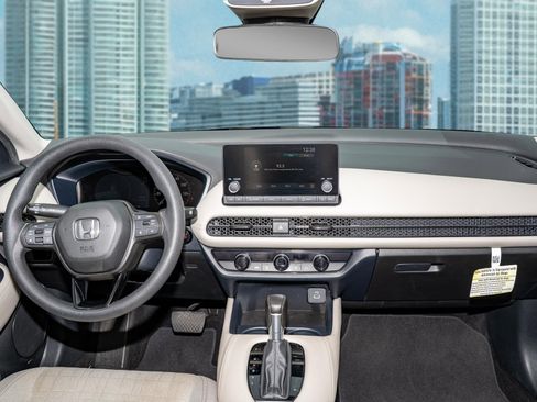 Used 2023 Honda HR-V LX image 19