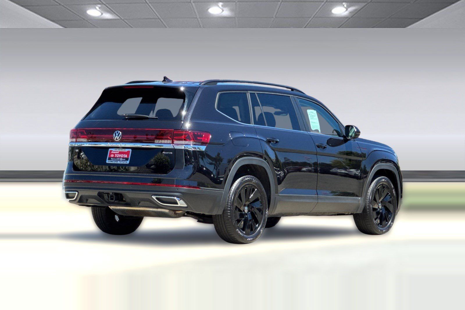 Used 2026 Volkswagen Atlas SE AWD/4WD image 9