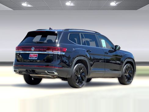 Used 2026 Volkswagen Atlas SE AWD/4WD image 9