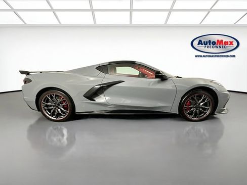 Used 2025 Chevrolet Corvette Stingray Premium Cpe w/ Z51 Performance Package RWD image 34