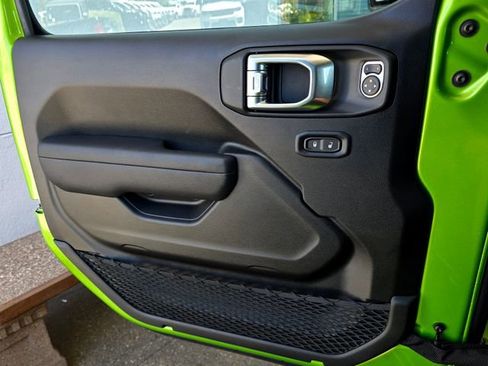 New 2025 Jeep Wrangler Unlimited Rubicon w/ Steel Bumper Group image 17