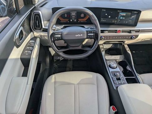 Used 2026 Kia Sorento EX w/ EX Premium Package FWD image 16