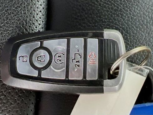 Used 2020 Ford F350 Lariat image 32