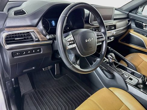 Used 2022 Kia Telluride SX w/ Nightfall Edition Package AWD/4WD image 9