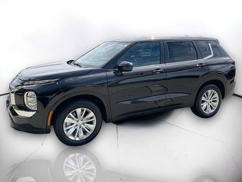 New 2026 Mitsubishi Outlander ES AWD/4WD image 2