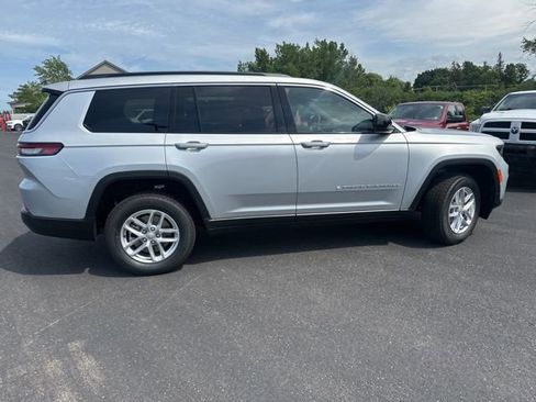 New 2025 Jeep Grand Cherokee L Laredo w/ Luxury Tech Group I image 9