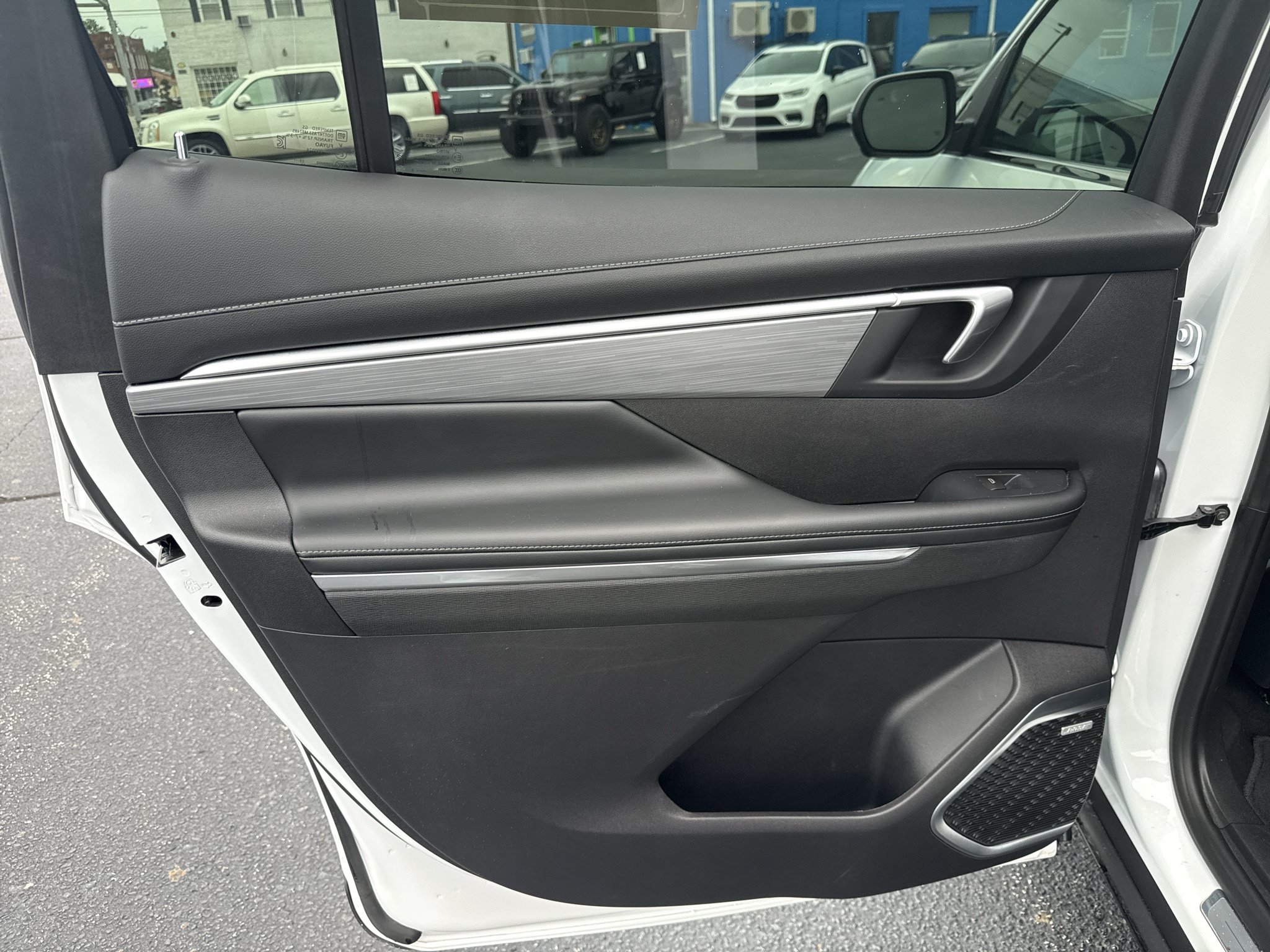 Used 2026 Buick Enclave Preferred FWD image 29