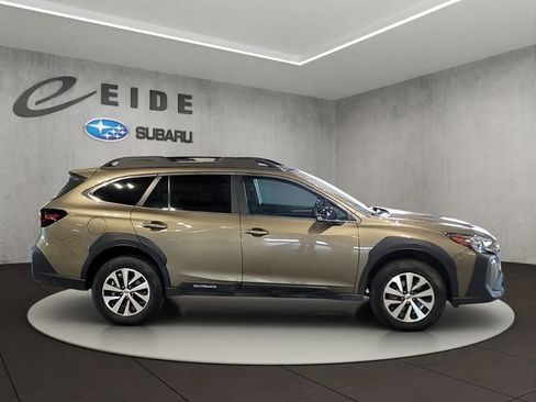 Used 2024 Subaru Outback Premium AWD/4WD image 13