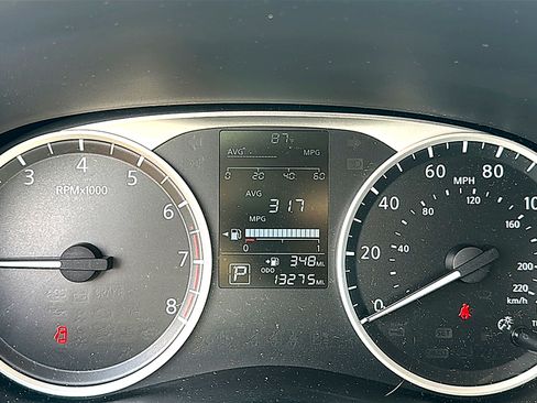 Certified 2025 Nissan Kicks Play S FWD image 8