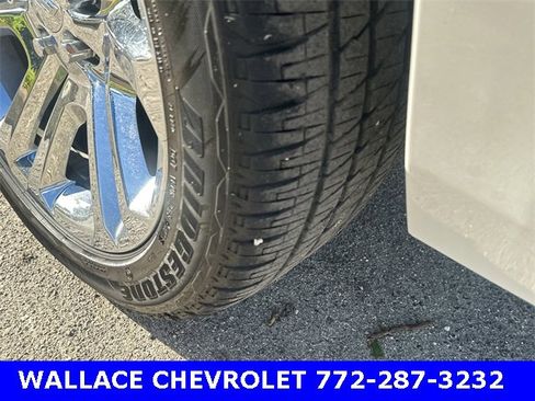 Used 2020 Chevrolet Suburban Premier w/ Premier Plus Edition image 10