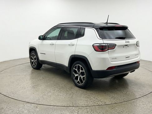 Used 2025 Jeep Compass Limited AWD/4WD image 6