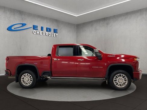 Used 2022 Chevrolet Silverado 2500 High Country w/ Safety Package II image 2