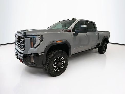 Used 2024 GMC Sierra 2500 AT4X AWD/4WD image 3