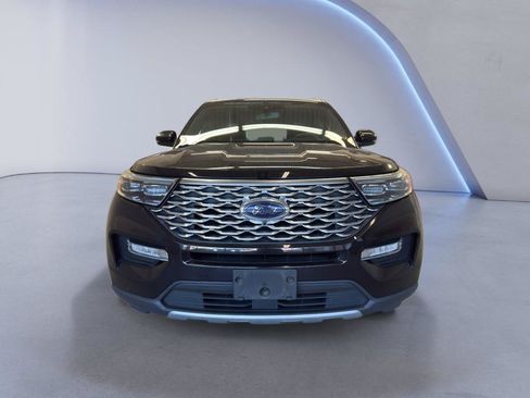 Used 2020 Ford Explorer Platinum w/ Premium Technology Package AWD/4WD image 2