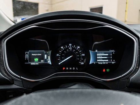 Used 2018 Ford Fusion SE w/ Equipment Group 602A image 14