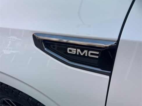 Used 2021 GMC Yukon AT4 w/ Technology Package image 29