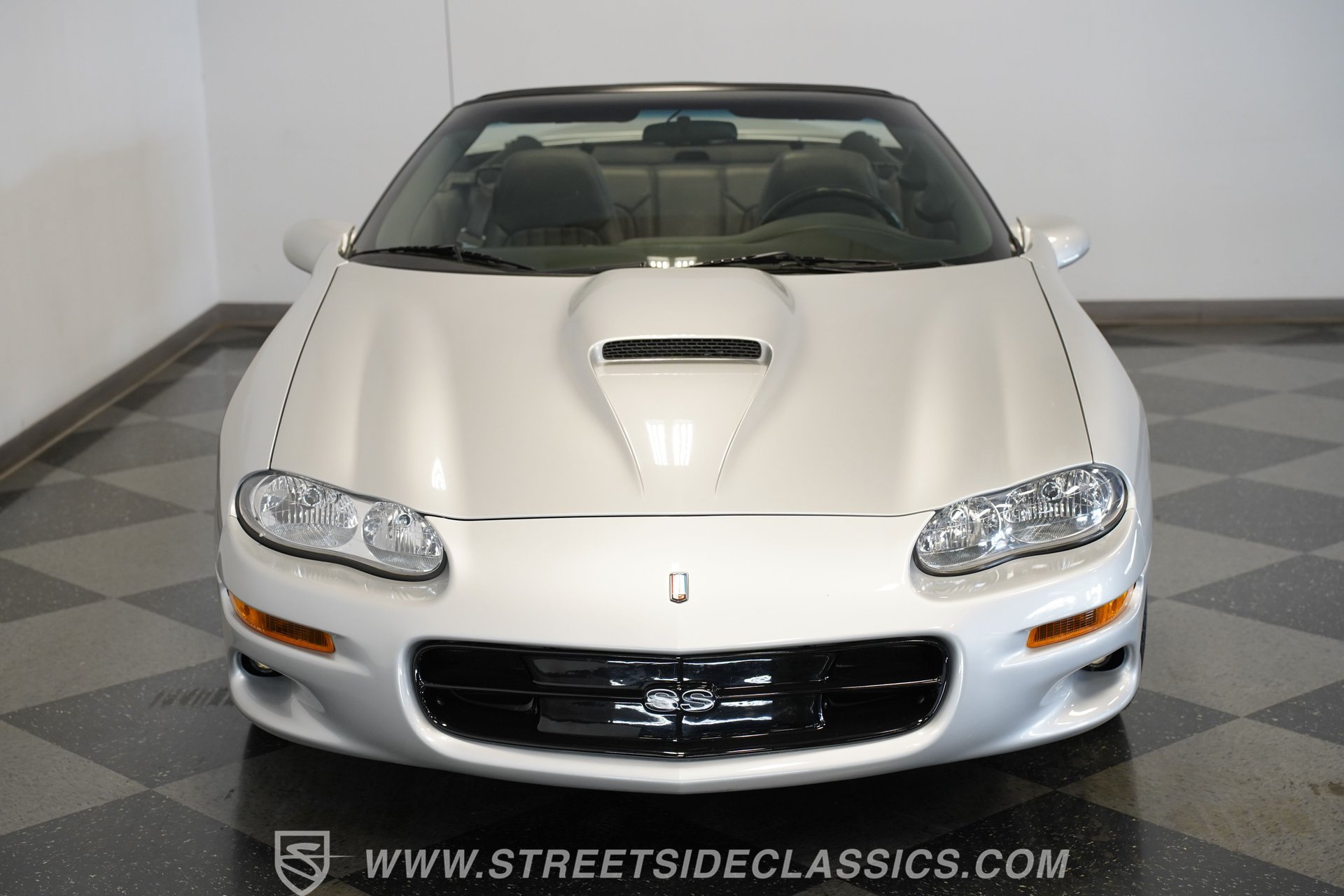 Used 2002 Chevrolet Camaro Z28 w/ SS Performance/Appearance Pkg RWD image 26