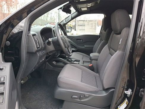 Used 2026 Nissan Frontier SV w/ Tow Package image 6