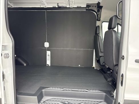 New 2026 Ford Transit 250 148 Medium Roof w/ Load Area Protection Package RWD image 11