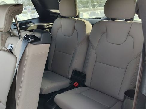 New 2026 Volvo XC90 B6 Plus w/ Protection Package Premier image 31