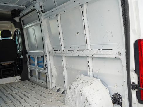 Used 2023 RAM ProMaster 2500 FWD image 18