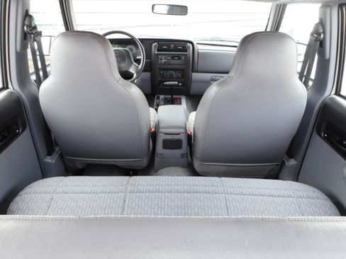 Used 1998 Jeep Cherokee SE image 24