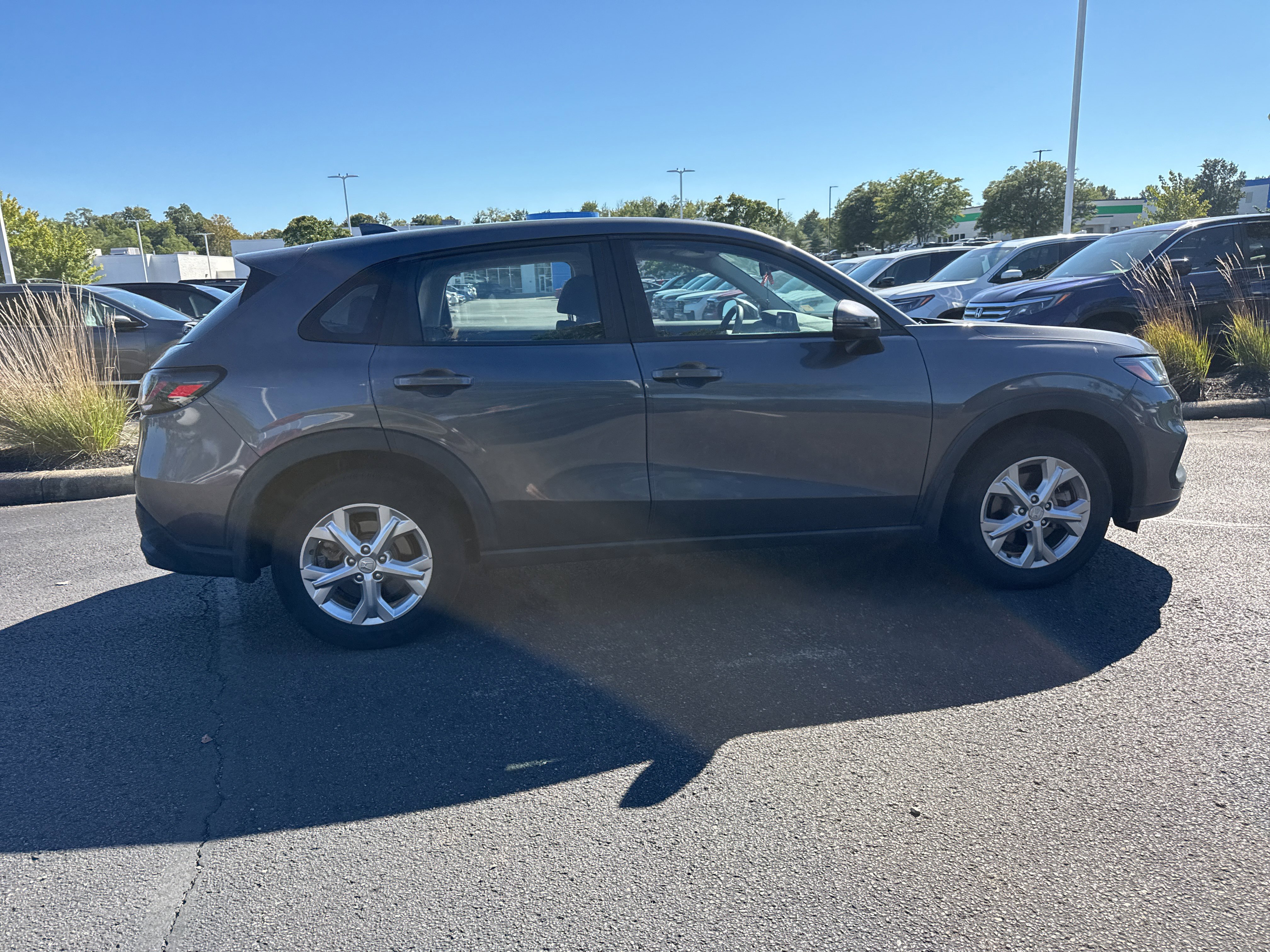 Used 2023 Honda HR-V LX image 21