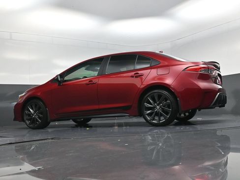 Used 2025 Toyota Corolla SE FWD image 18