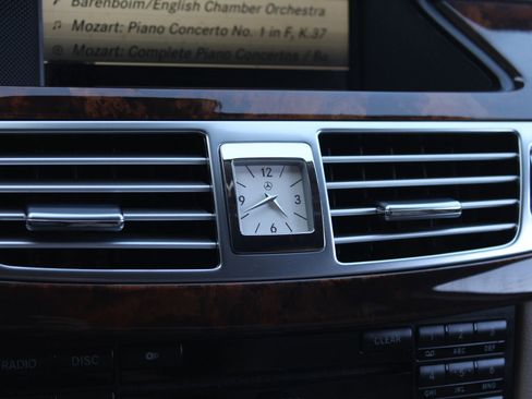 Used 2014 Mercedes-Benz CLS 550 4MATIC image 36