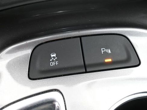 Used 2025 Chevrolet Malibu LT image 34