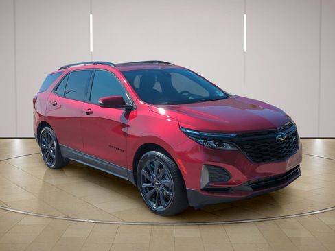 Used 2024 Chevrolet Equinox RS w/ RS Leather Package FWD image 15