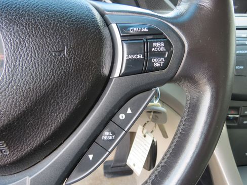 Used 2009 Acura TSX Sedan FWD image 13