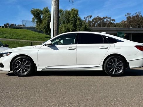 Certified 2021 Honda Accord EX-L image 9