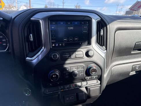 Used 2019 Chevrolet Silverado 1500 Custom Trail Boss w/ Custom Convenience Package image 22