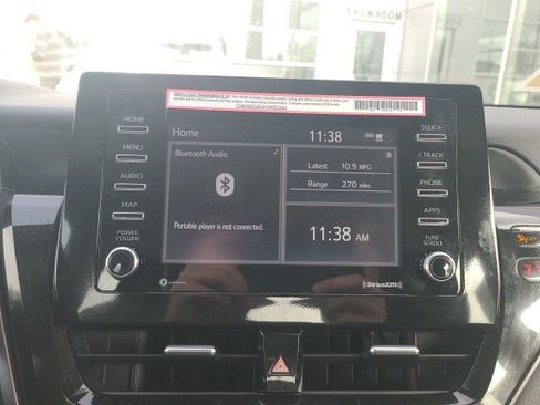 Used 2024 Toyota Camry LE image 28