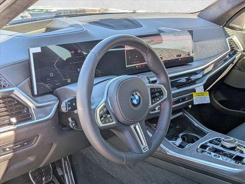 New 2026 BMW X7 M60i image 3