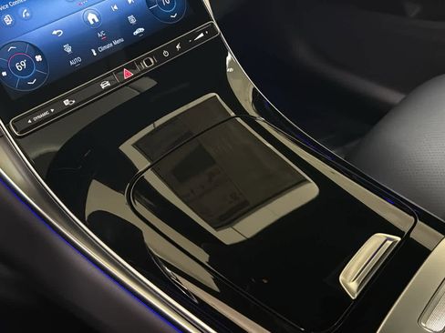 New 2026 Mercedes-Benz GLC 300 4MATIC image 24