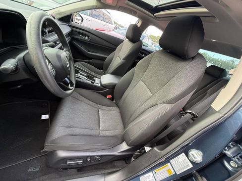Used 2025 Honda Accord SE image 18