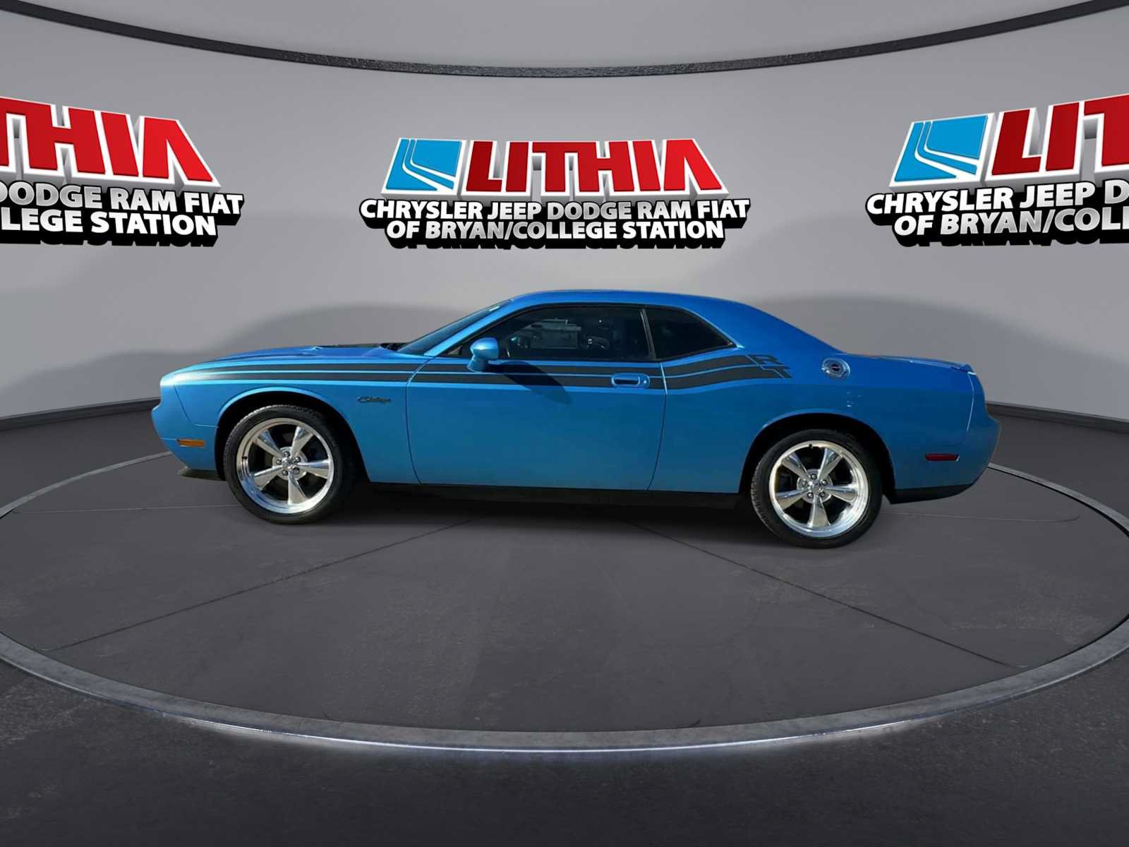 Used 2010 Dodge Challenger R/T RWD image 5