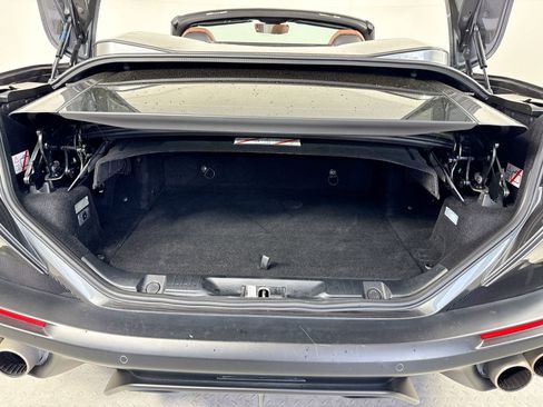 Certified 2019 Ferrari Portofino image 26