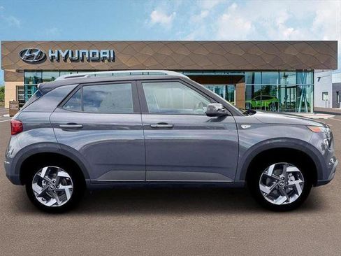 New 2026 Hyundai Venue SEL image 9