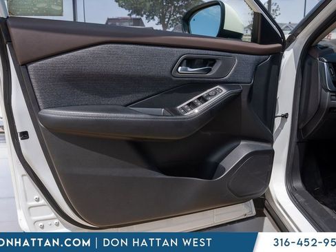 Used 2023 Nissan Rogue SV FWD image 14